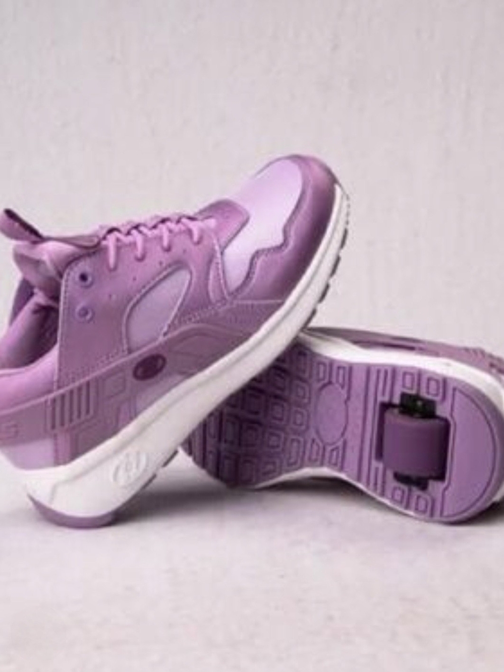 Heelys Purple Lilac Roller Shoes Youth Size 7 Wheels Sneaker